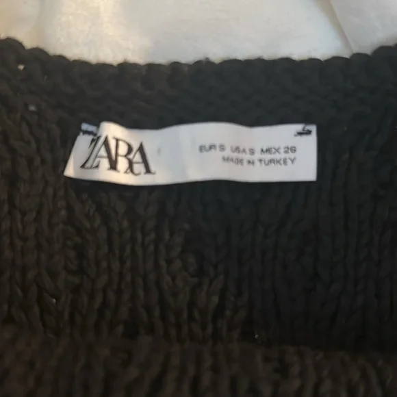 Zara Black and Cream Crochet Knit Color block Sweater Cami Tank Top Small - Picture 8 of 8
